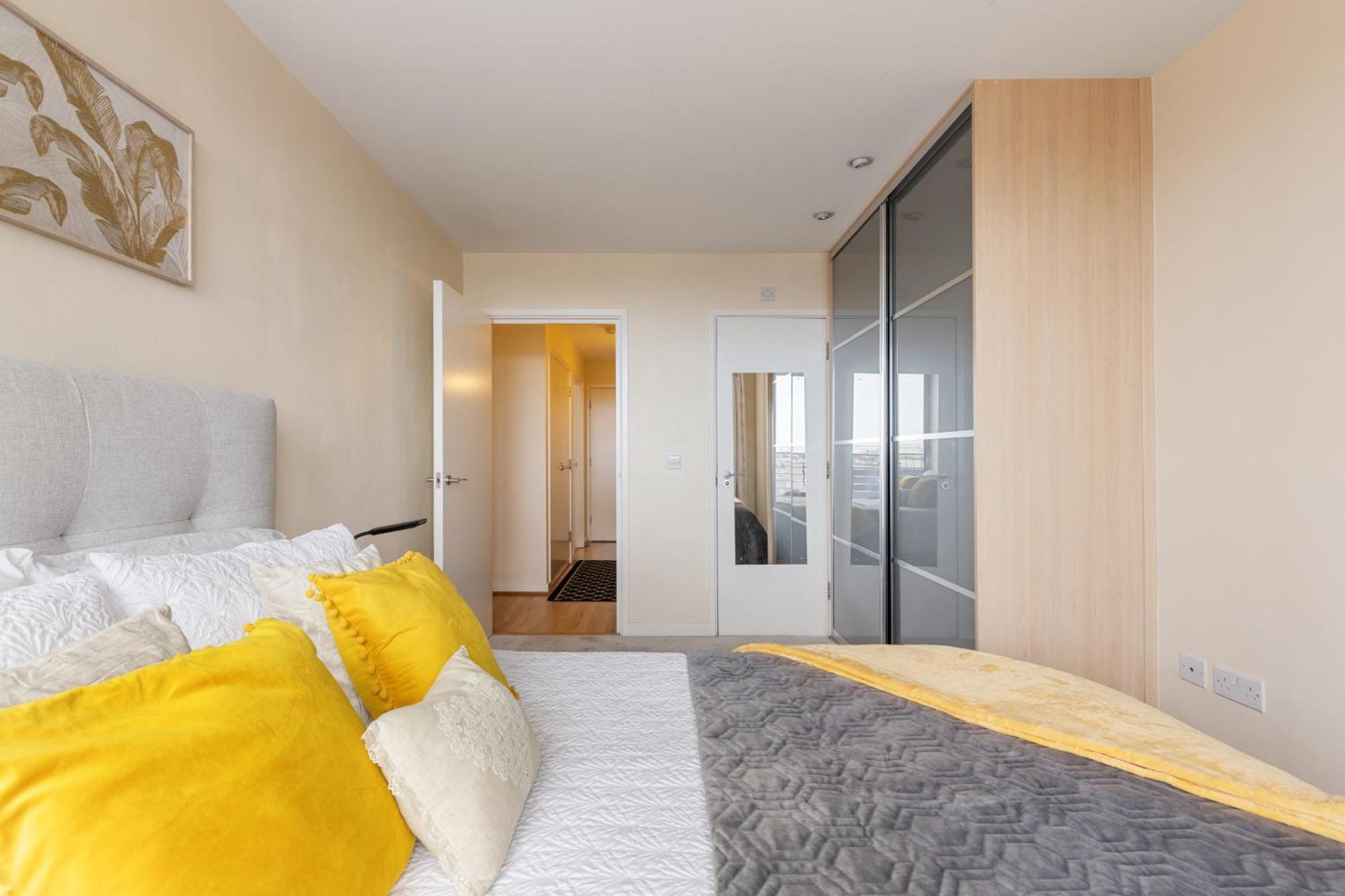 Stratford Skyview Apartment ロンドン エクステリア 写真