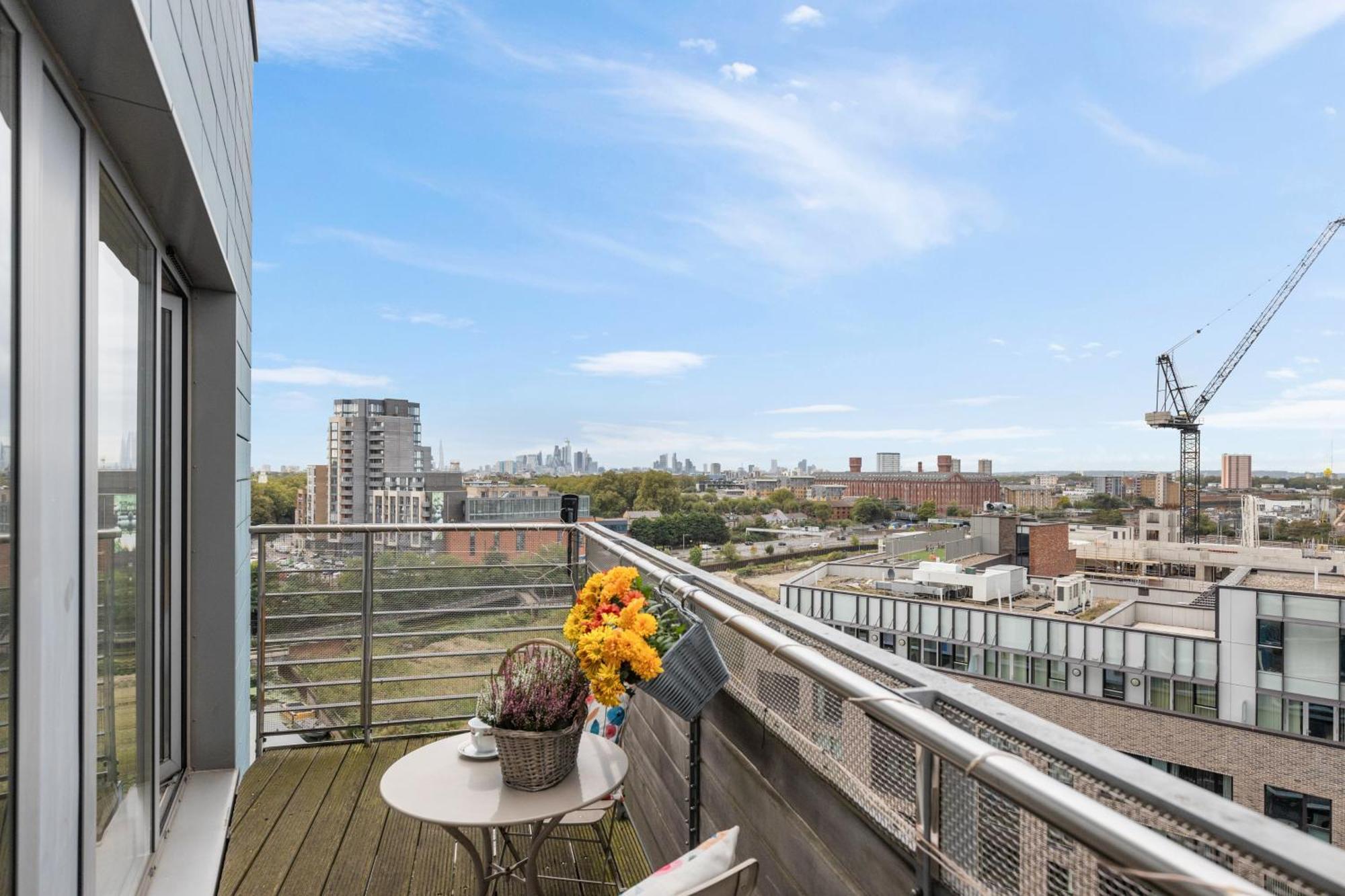 Stratford Skyview Apartment ロンドン エクステリア 写真