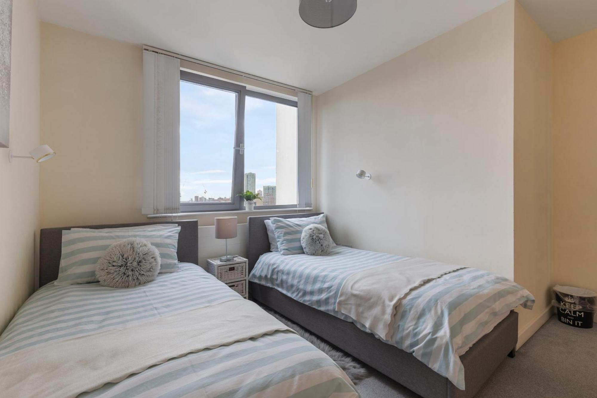 Stratford Skyview Apartment ロンドン エクステリア 写真